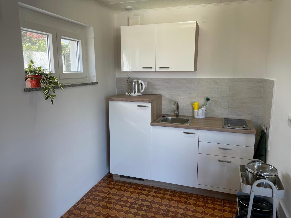 Apartment Tulip Premantura Bagian luar foto